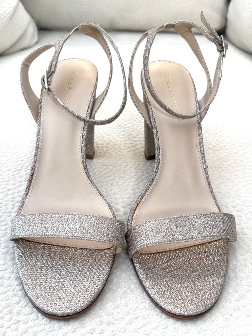Pelle Moda Champagne Gold Glitter Strappy Block Heel Sandals Size 10M